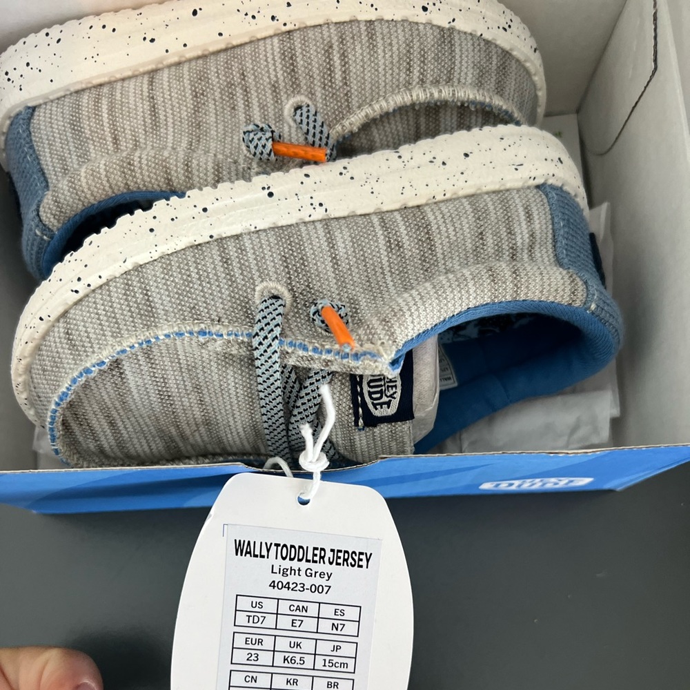 Toddler hey dudes size 7